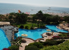Crystal Sunrise Queen Luxury Resort Side