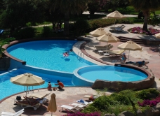 Crystal Sunrise Queen Luxury Resort Side